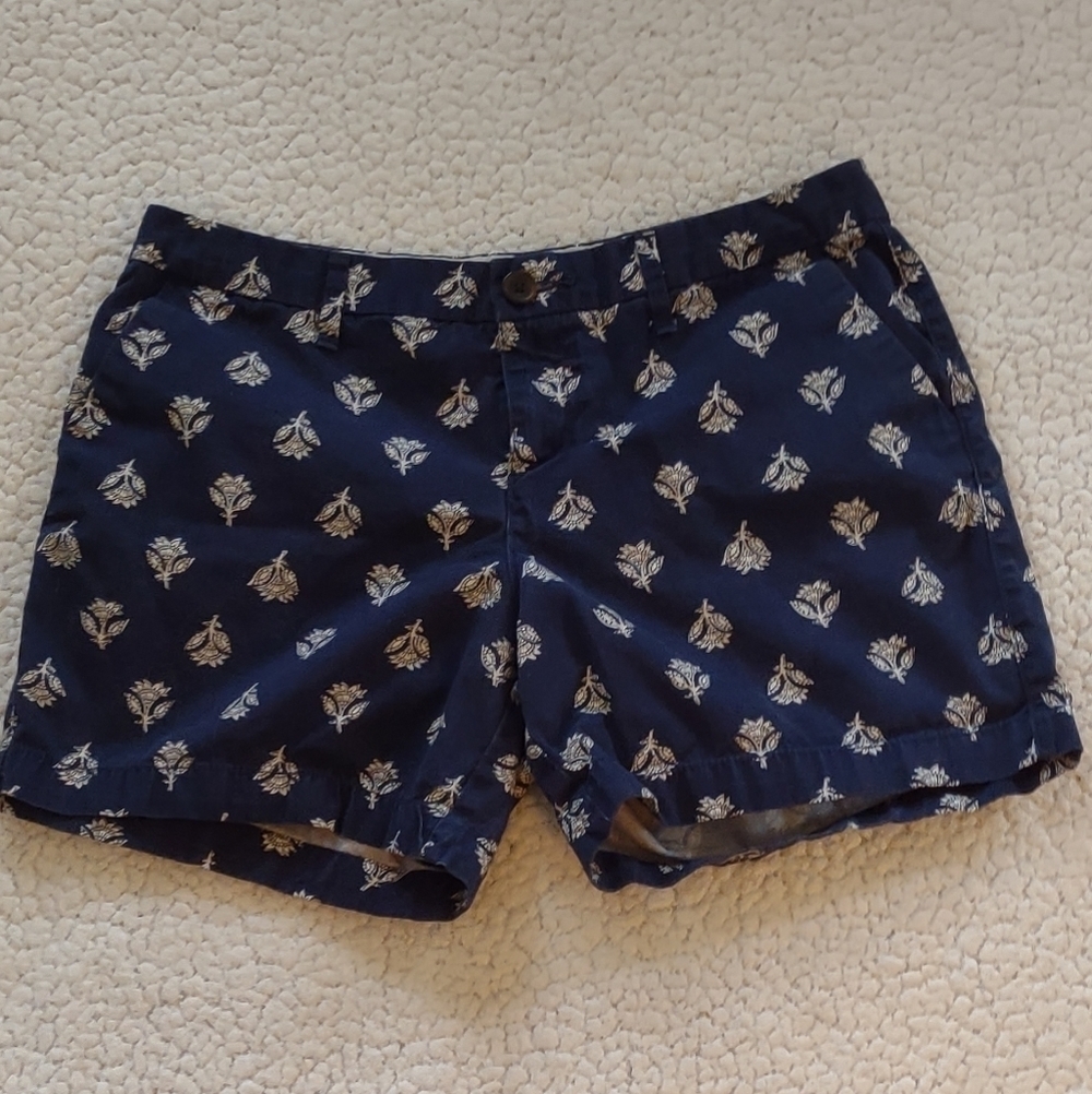 Old Navy Navy Blue and White Floral Chino Shorts Size 2